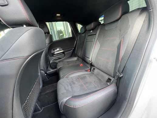 Mercedes-Benz B-Klasse - Afbeelding 25 van 30