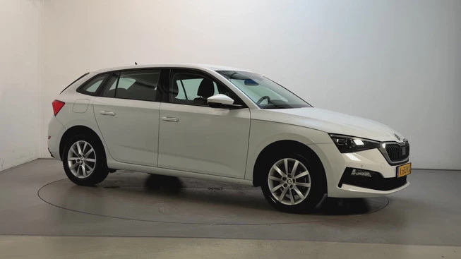 Škoda Scala - Afbeelding 1 van 25