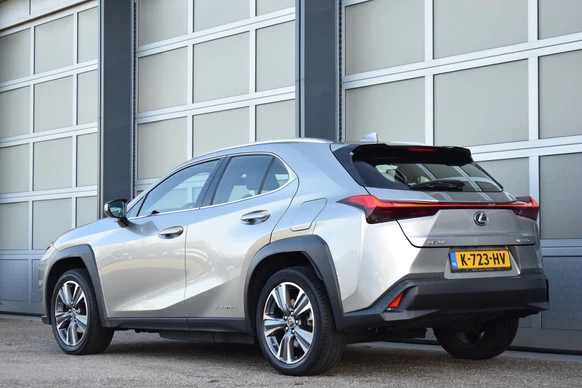 Lexus UX - Afbeelding 2 van 28