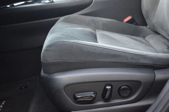 Lexus UX - Afbeelding 21 van 28