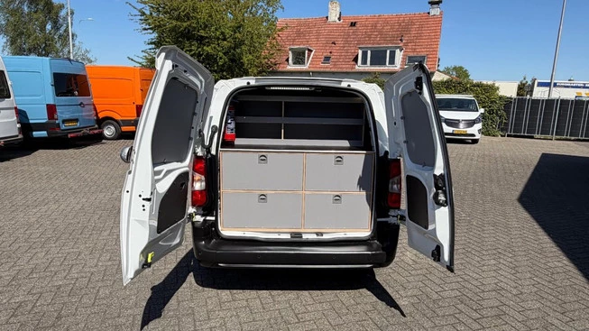 Opel Combo - Afbeelding 13 van 29