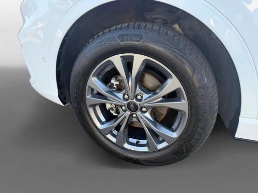 Ford Kuga - Afbeelding 22 van 26