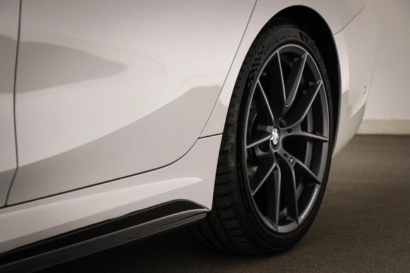 BMW 3 Serie - Afbeelding 22 van 30
