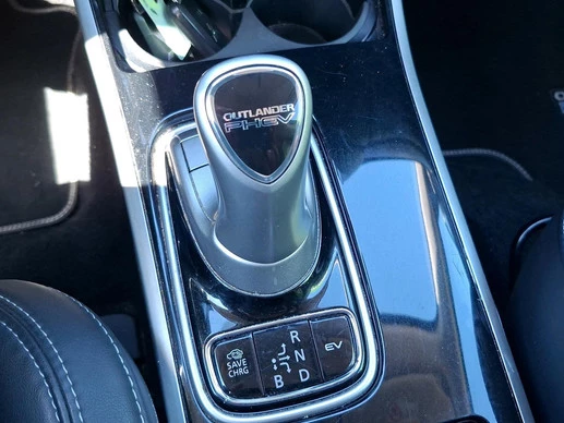 Mitsubishi Outlander - Afbeelding 16 van 30