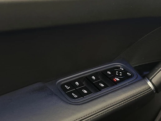 Porsche Cayenne - Afbeelding 28 van 30