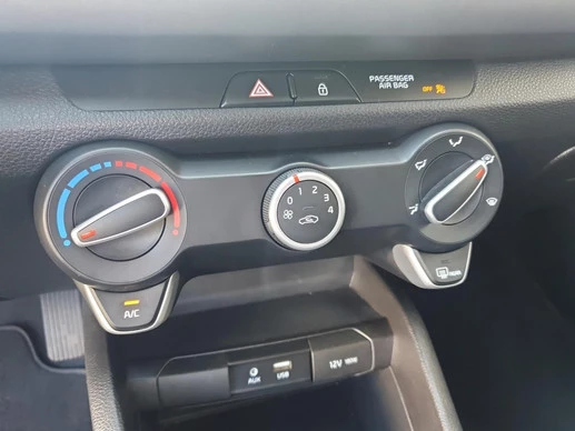 Kia Rio - Afbeelding 28 van 30