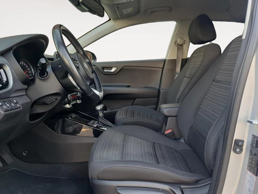 Kia Stonic - Afbeelding 15 van 30