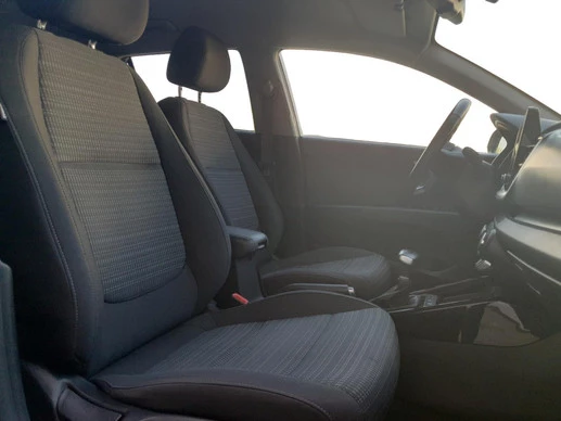 Kia Stonic - Afbeelding 18 van 30