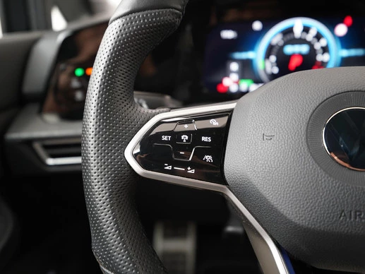 Volkswagen Golf - Afbeelding 8 van 30