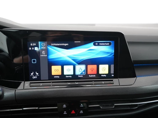 Volkswagen Golf - Afbeelding 24 van 30