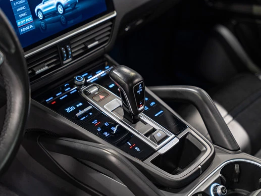 Porsche Cayenne - Afbeelding 24 van 30