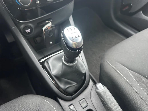 Renault Clio - Afbeelding 29 van 30