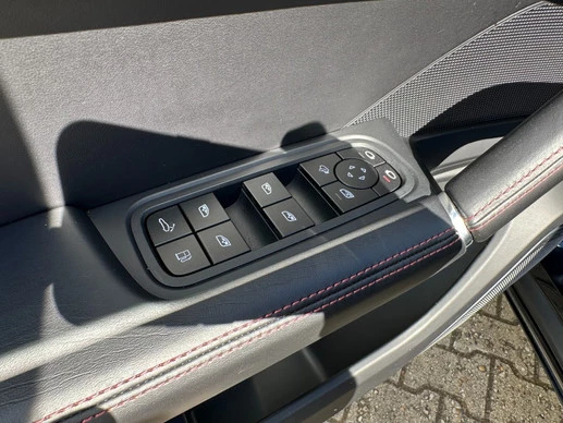 Porsche Cayenne - Afbeelding 28 van 30