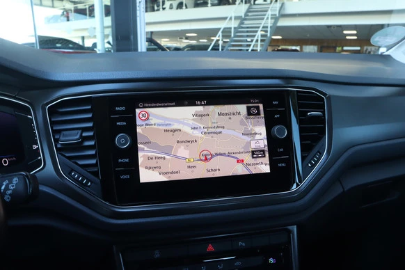 Volkswagen T-Roc - Afbeelding 13 van 28