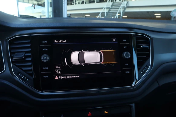 Volkswagen T-Roc - Afbeelding 15 van 28