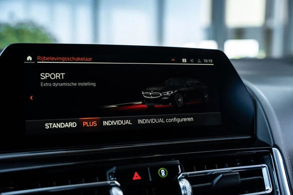 BMW 8 Serie - Afbeelding 16 van 30