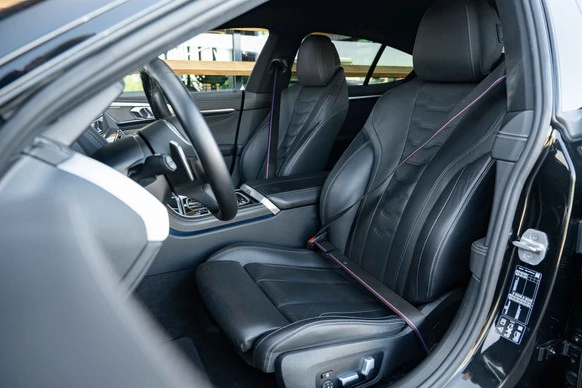 BMW 8 Serie - Afbeelding 25 van 30