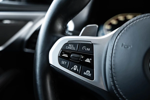 BMW 8 Serie - Afbeelding 29 van 30