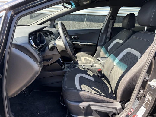 Kia cee'd - Afbeelding 9 van 30