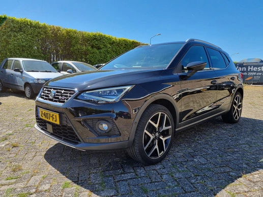 SEAT Arona - Afbeelding 1 van 30