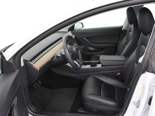 Tesla Model 3 - Afbeelding 4 van 30