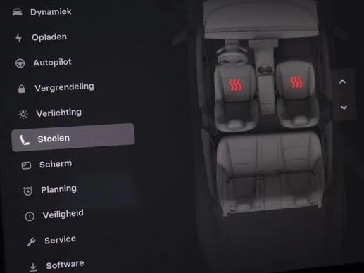 Tesla Model 3 - Afbeelding 6 van 30