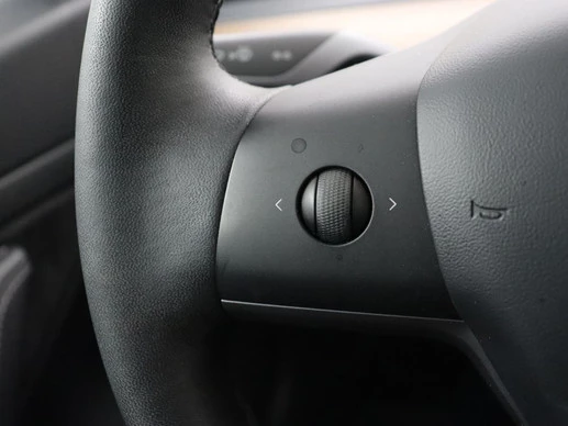 Tesla Model 3 - Afbeelding 20 van 30