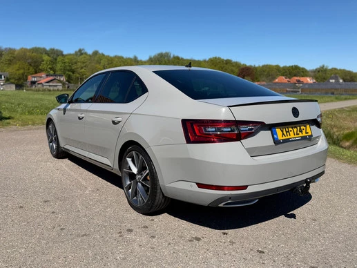 Škoda Superb - Afbeelding 3 van 30