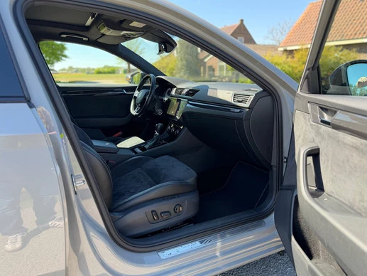 Škoda Superb - Afbeelding 14 van 30