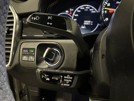 Porsche Cayenne - Afbeelding 24 van 30