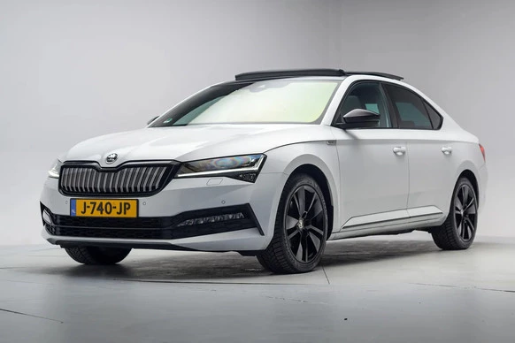 Škoda Superb - Afbeelding 1 van 30