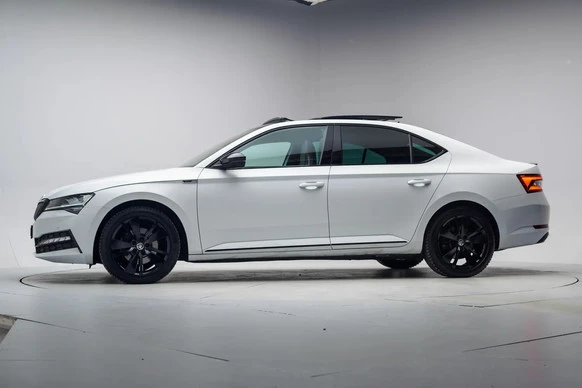 Škoda Superb - Afbeelding 2 van 30