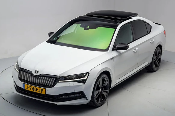 Škoda Superb - Afbeelding 17 van 30