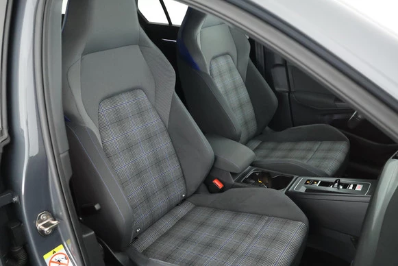 Volkswagen Golf - Afbeelding 2 van 30