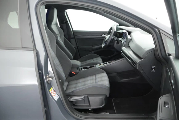 Volkswagen Golf - Afbeelding 12 van 30