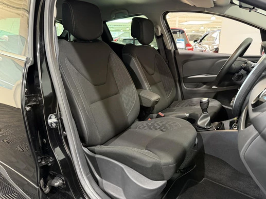 Renault Clio - Afbeelding 18 van 30