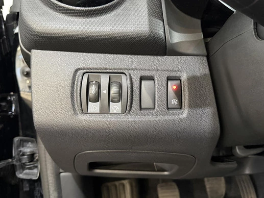 Renault Clio - Afbeelding 27 van 30