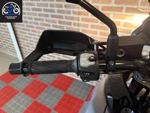 Suzuki V-Strom - Afbeelding 8 van 16