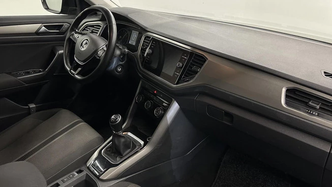 Volkswagen T-Roc - Afbeelding 19 van 30