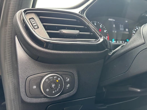 Ford Fiesta - Afbeelding 25 van 28
