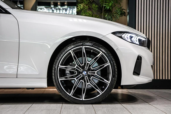 BMW 3 Serie - Afbeelding 17 van 30