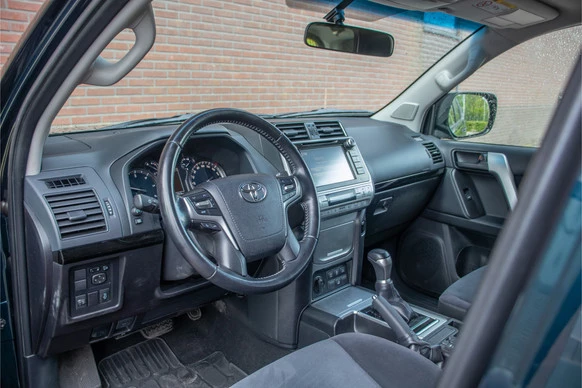 Toyota Land Cruiser - Afbeelding 2 van 30