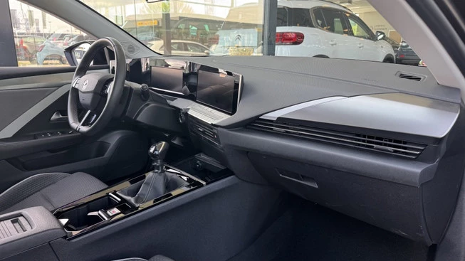 Opel Astra - Afbeelding 11 van 18