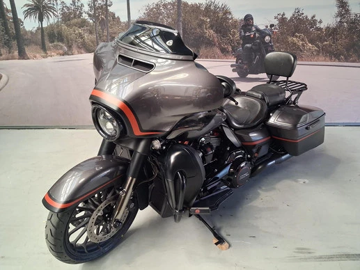 Harley-Davidson Street Glide - Afbeelding 3 van 7