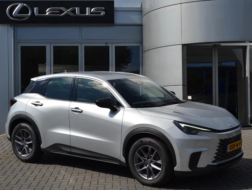 Lexus LBX
