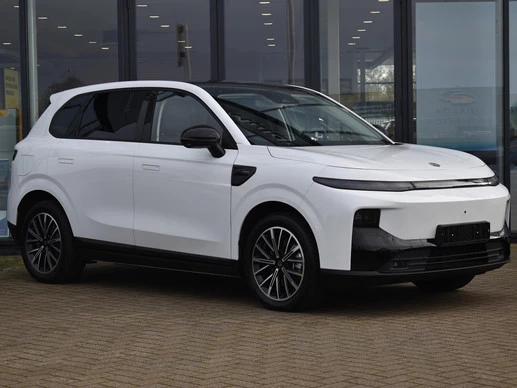 Leapmotor B10
