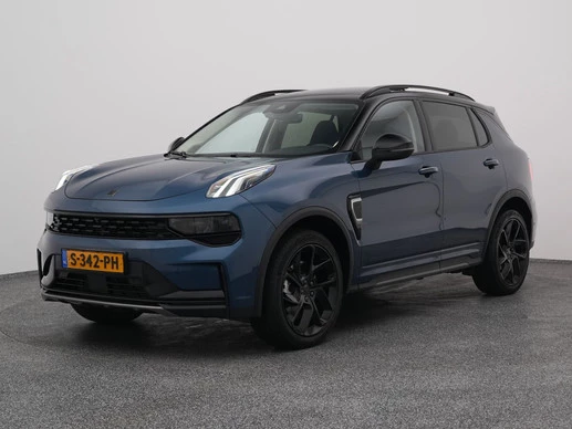 Lynk &amp; Co 01