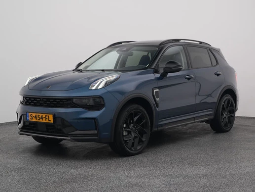 Lynk &amp; Co 01