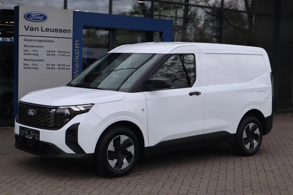 Ford E-Transit Courier