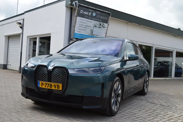BMW iX